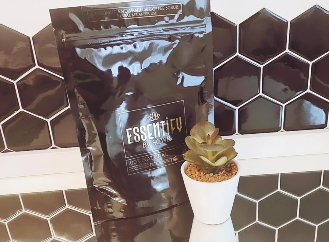 Essentify Coffee & Vanilla Exfoliate
